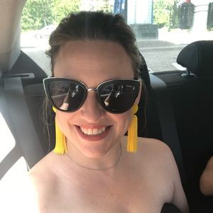 Meet your Posher, Angela